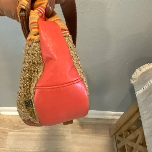 The Sak Leather Crossbody Hobo Style Brown & Coral Summer Purse Bag - Picture 7 of 15